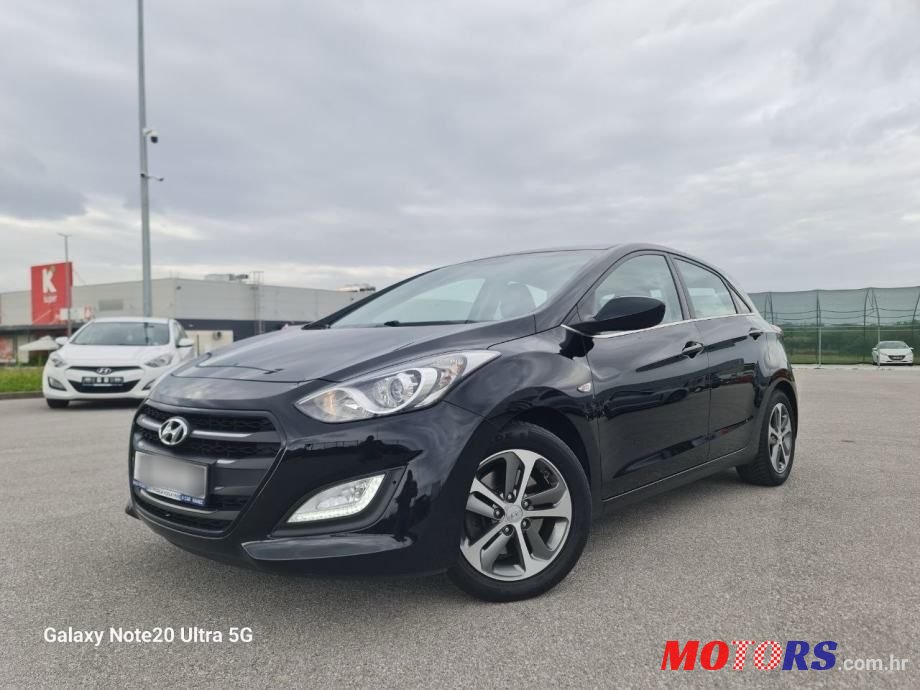 2015' Hyundai i30 1,6 Crdi Isg photo #1