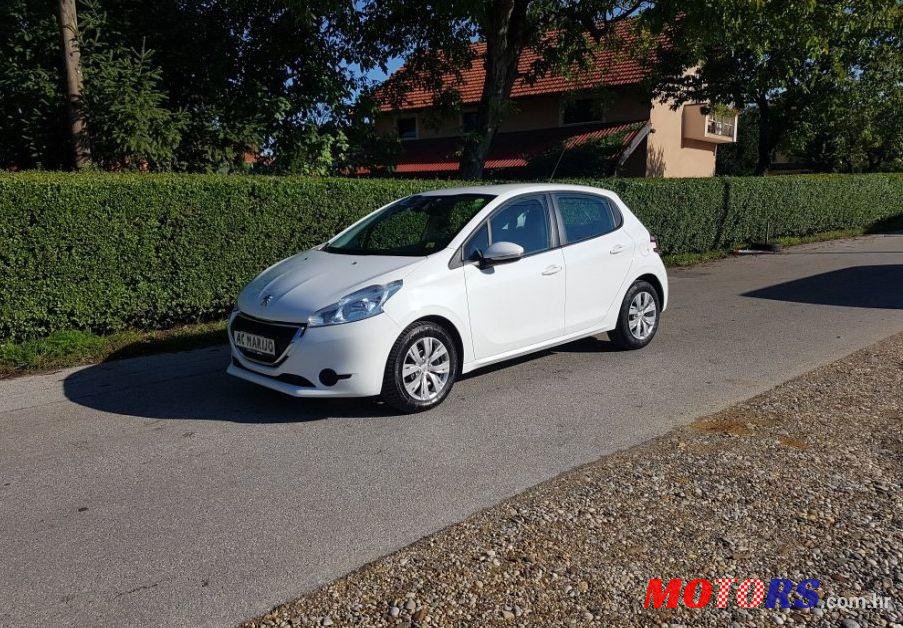 2013' Peugeot 208 1,4 Hdi photo #1