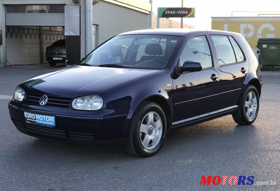 2002' Volkswagen Golf IV 1,9 Tdi photo #1