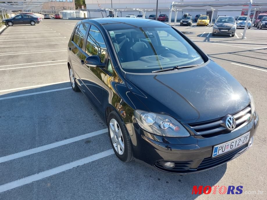 2008' Volkswagen Golf Plus 1,9 Tdi photo #3