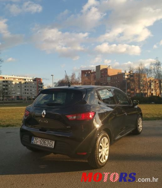 2012' Renault Clio Dci photo #3