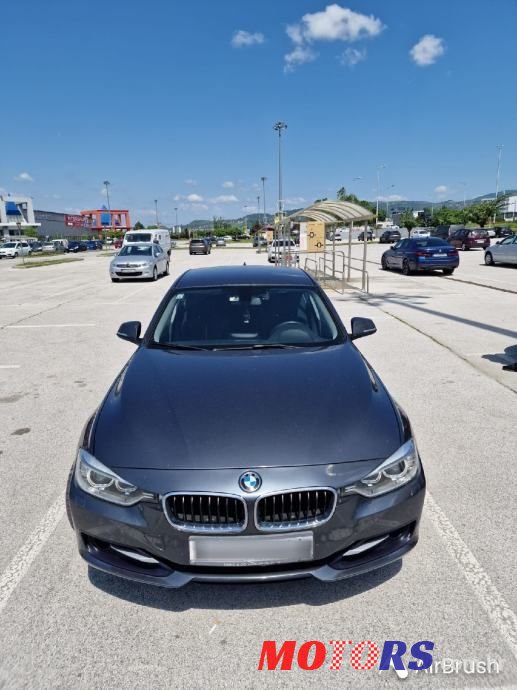 2015' BMW Serija 3 318D Sport photo #2