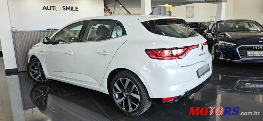 2020' Renault Megane Blue Dci 115 photo #5