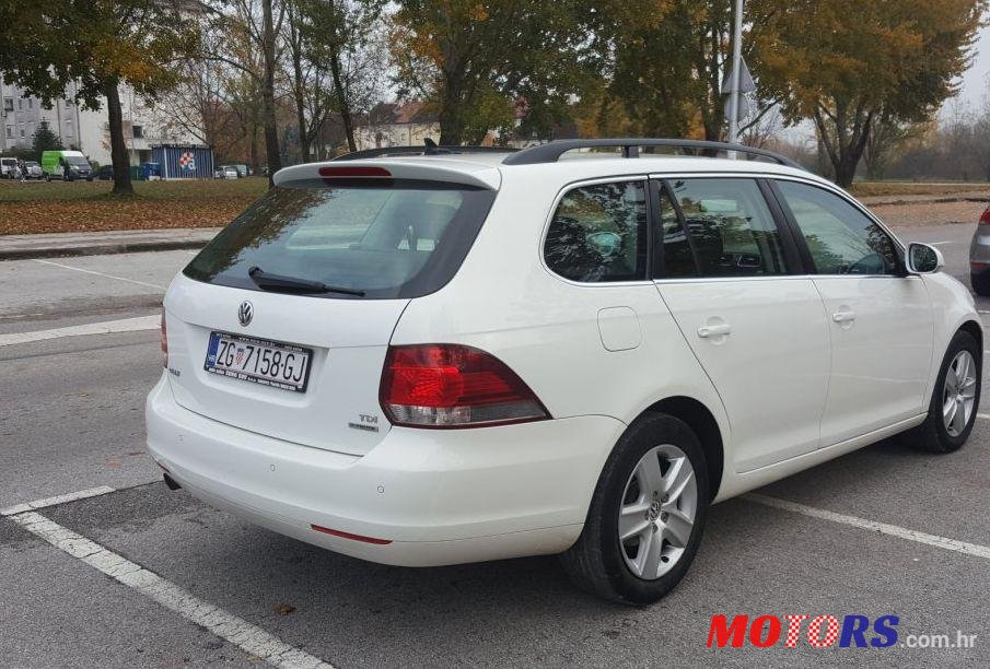 2010' Volkswagen Golf VI Variant photo #1