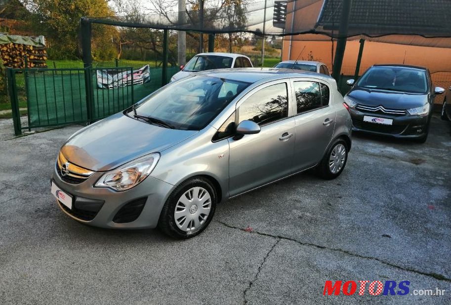 2013' Opel Corsa 1,3 Cdti photo #1
