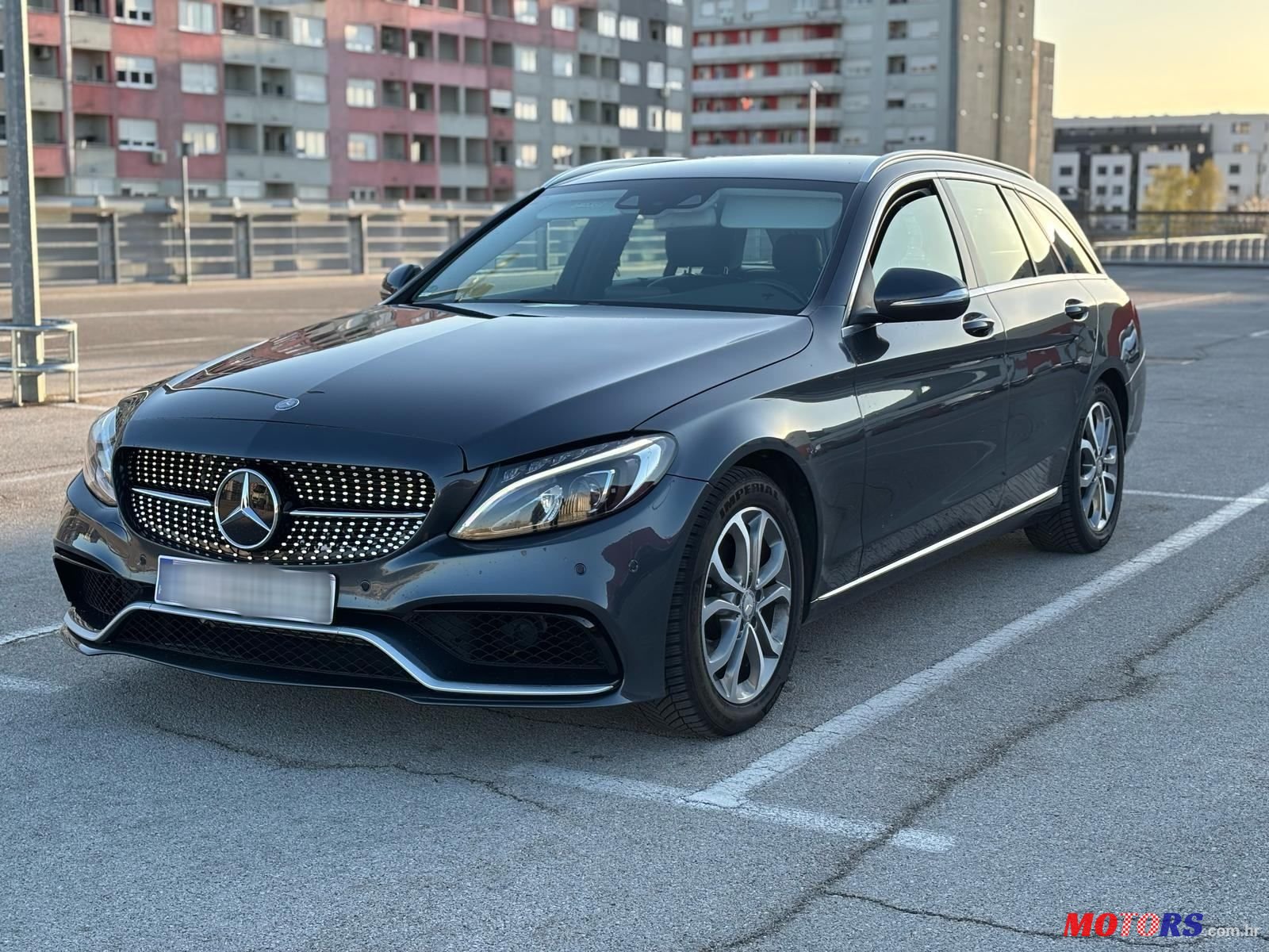 2015' Mercedes-Benz C-Klasa 220 D T photo #1