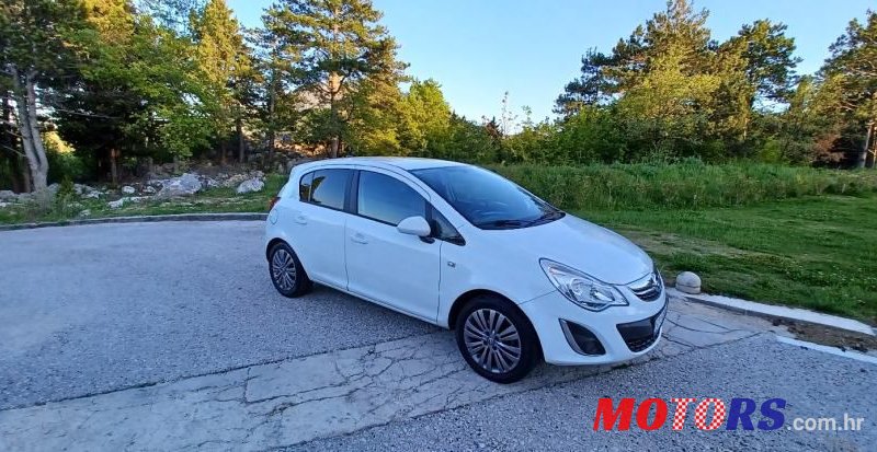 2014' Opel Corsa 1,3 Cdti photo #1