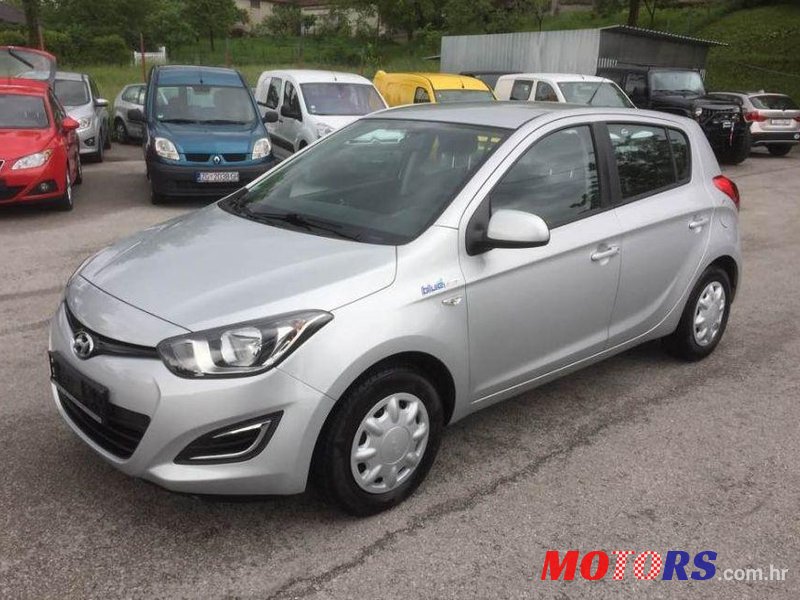 2014' Hyundai i20 1,1 Crdi photo #2