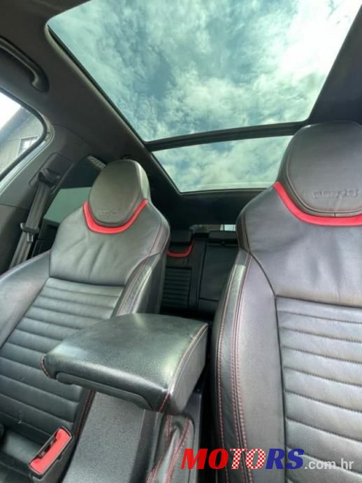 2015' Skoda Octavia Combi photo #5