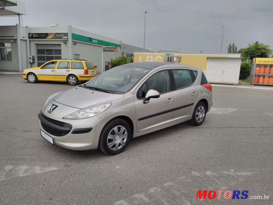 2009' Peugeot 207 Sw photo #2