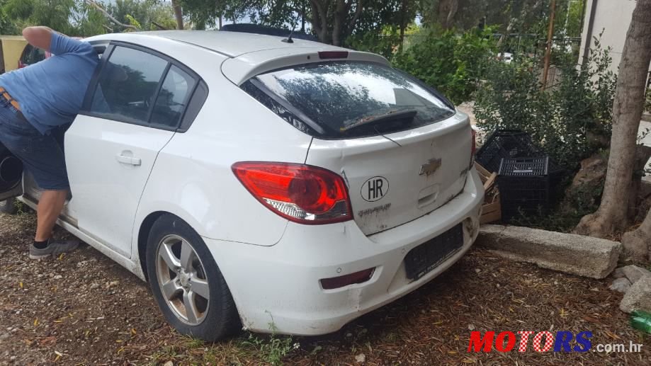 2012' Chevrolet Cruze photo #4