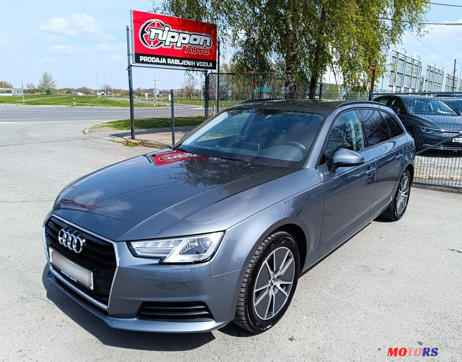 2017' Audi A4 Avant photo #1