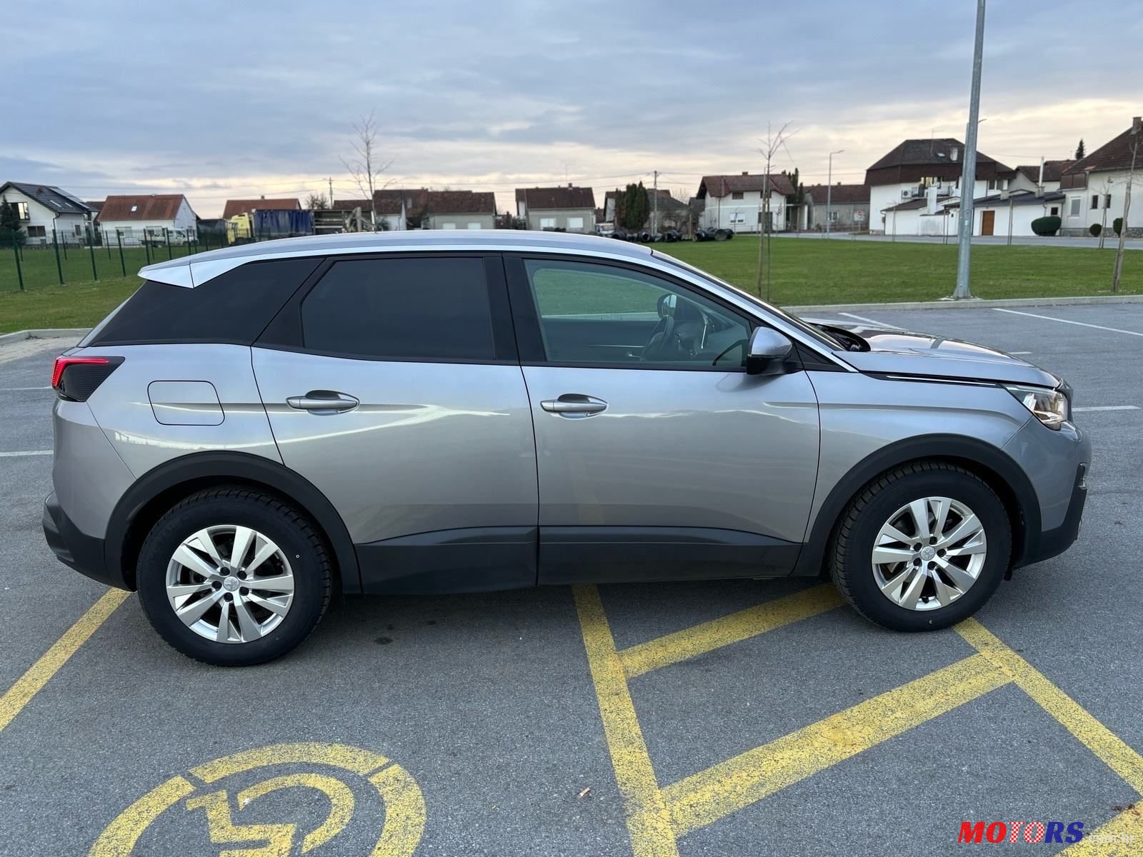 2019' Peugeot 3008 1,5 Bluehdi photo #6