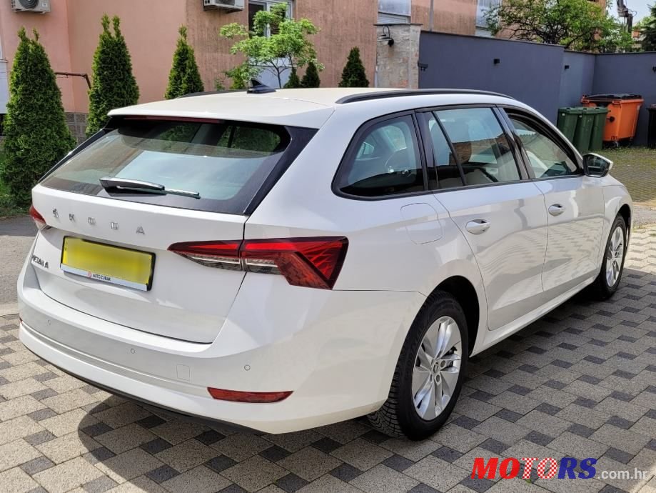 2021' Skoda Octavia Combi photo #6