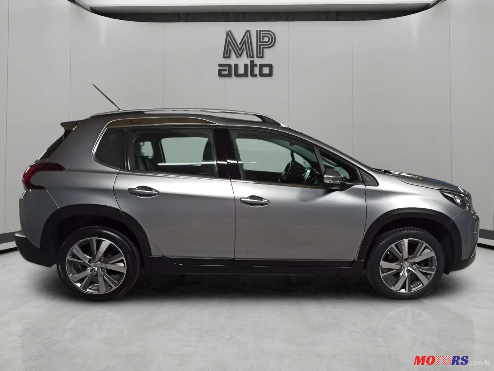 2017' Peugeot 2008 1,2 photo #3