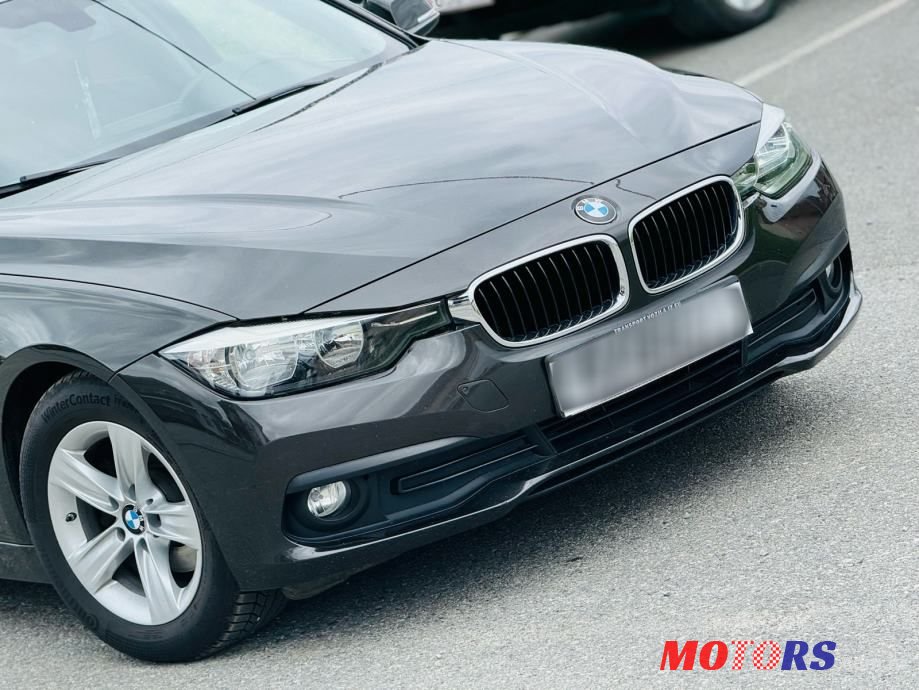 2015' BMW Serija 3 Touring 318D photo #6