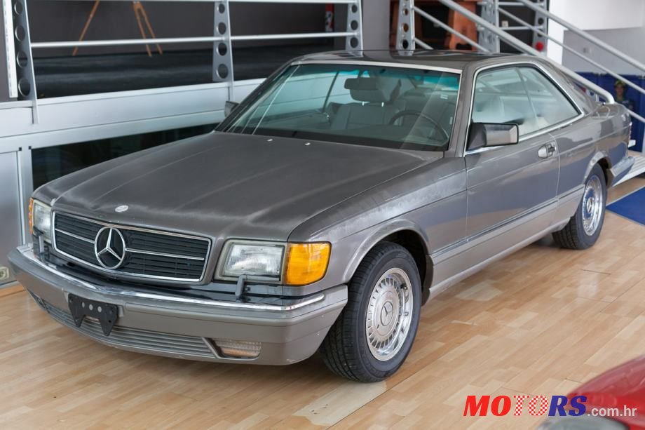 1986' Mercedes-Benz 126 560 photo #1