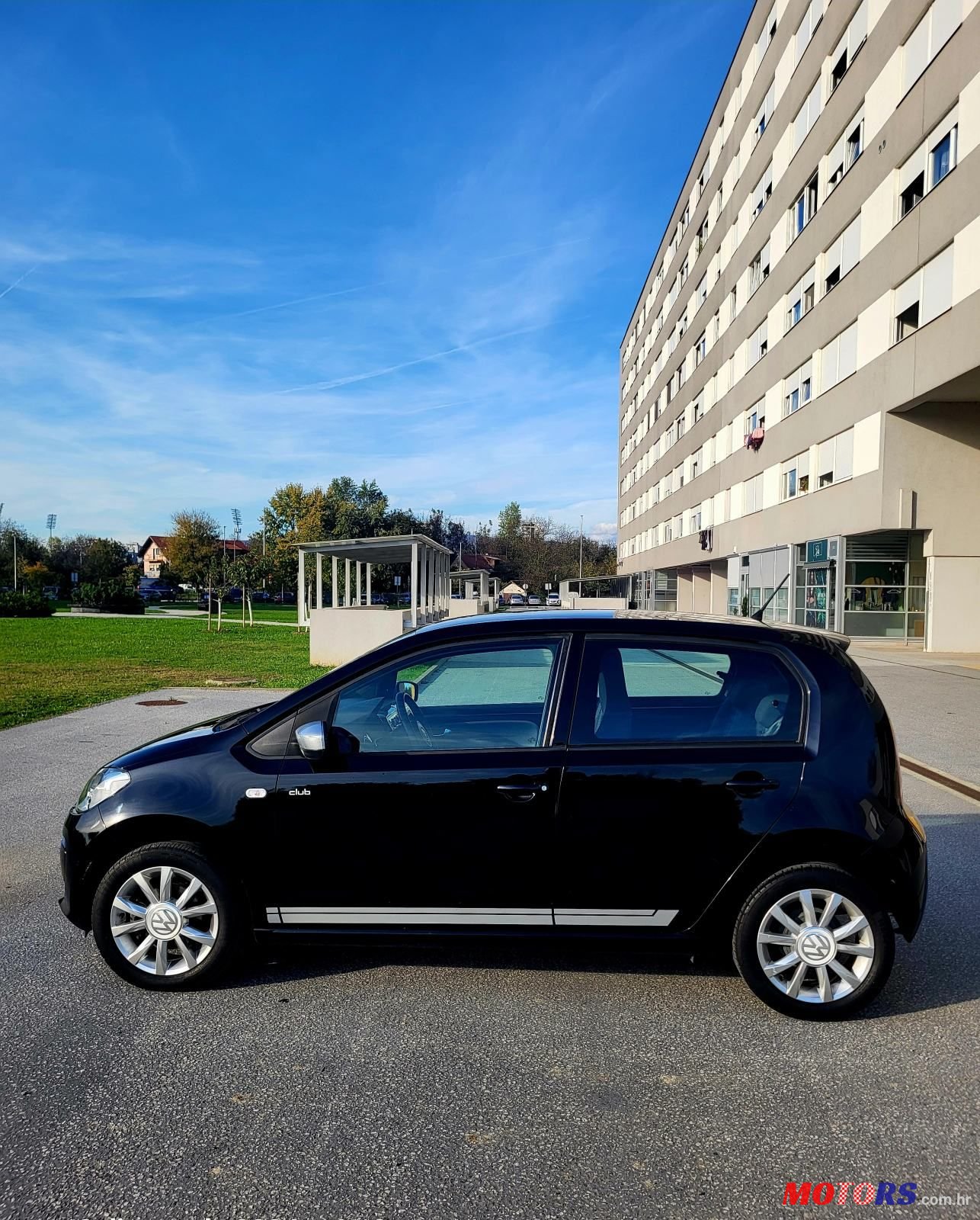 2015' Volkswagen Up! 1,0 Up! photo #4