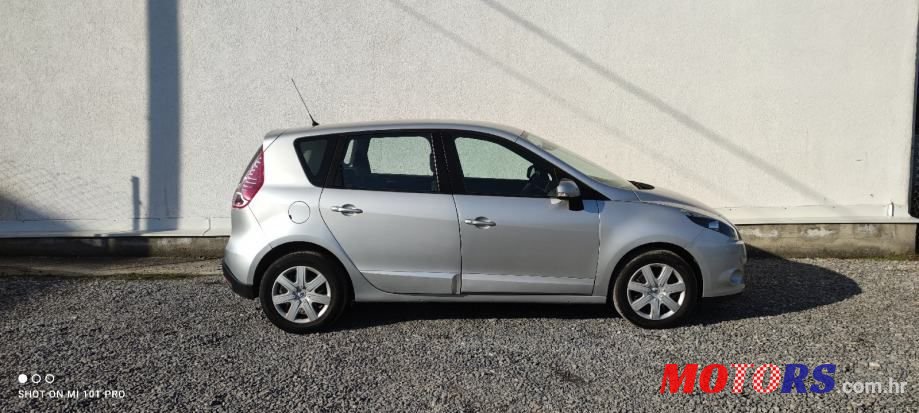 2012' Renault Scenic 1,6 Dci photo #5