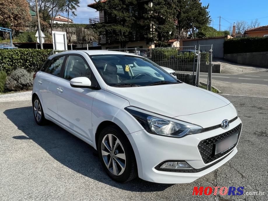 2015' Hyundai i20 1,2 photo #2