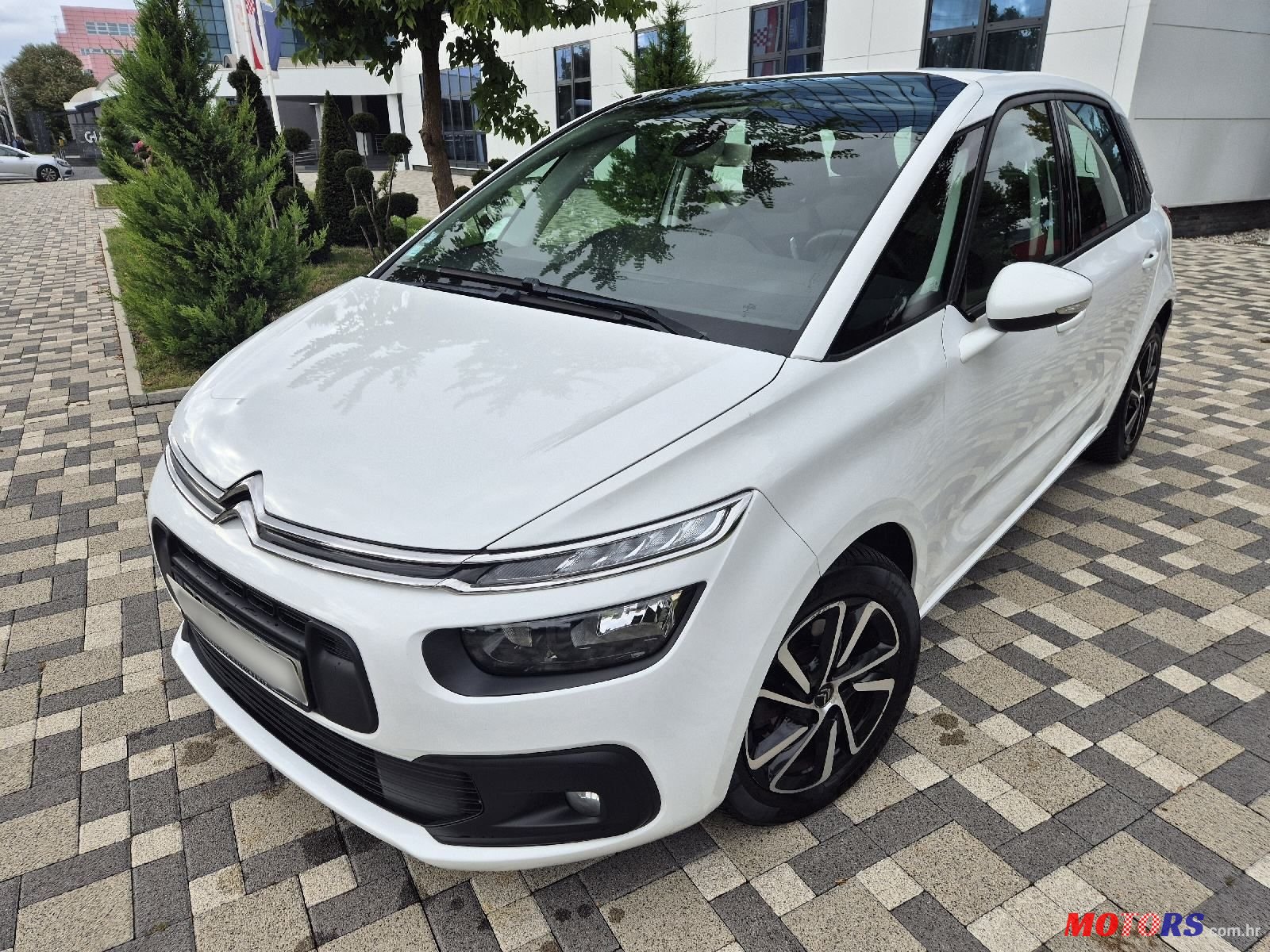 2018' Citroen C4 SpaceTourer 2.0.Hdi photo #2