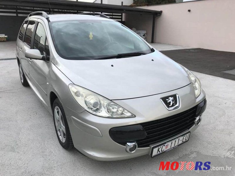 2005' Peugeot 307 1,4 16V photo #1