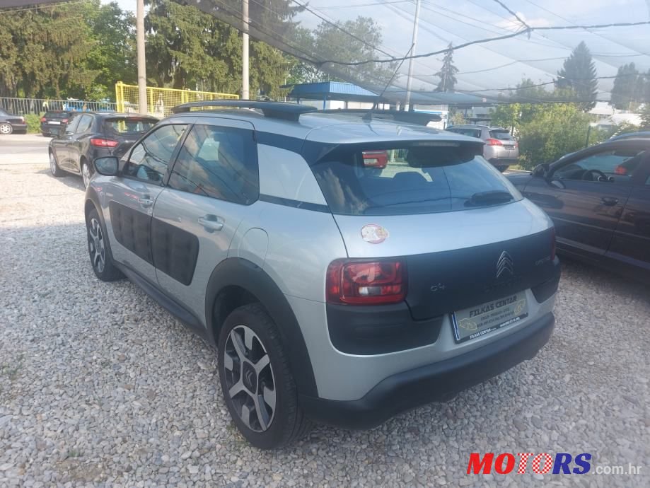 2015' Citroen C4 Cactus photo #3