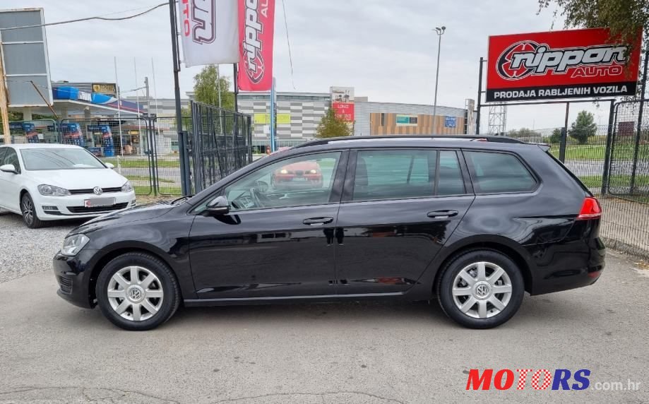 2014' Volkswagen Golf VII Variant photo #3