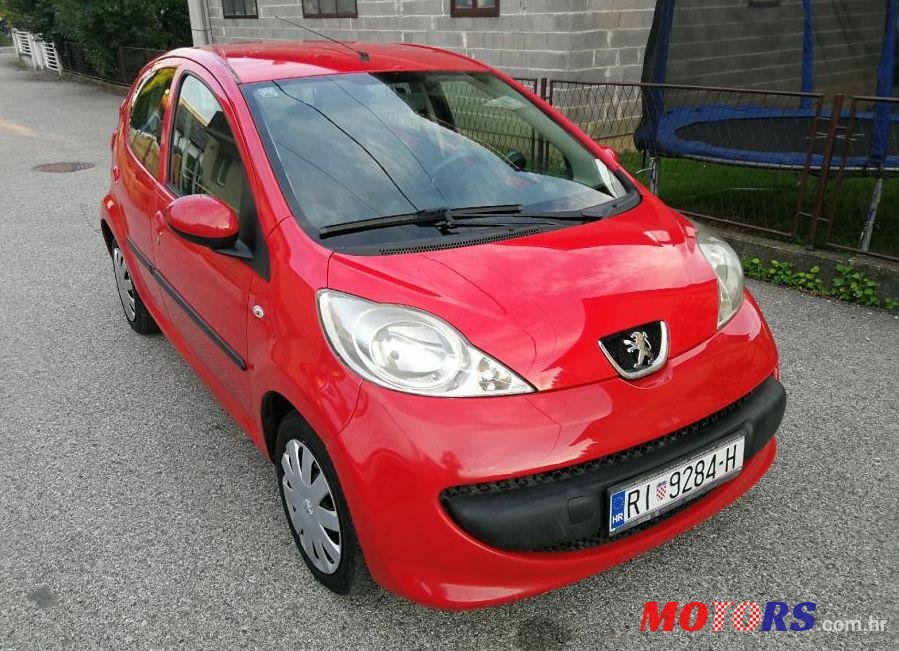 2007' Peugeot 107 1,0 photo #1
