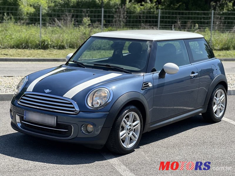 2010' MINI Cooper Cooper photo #1