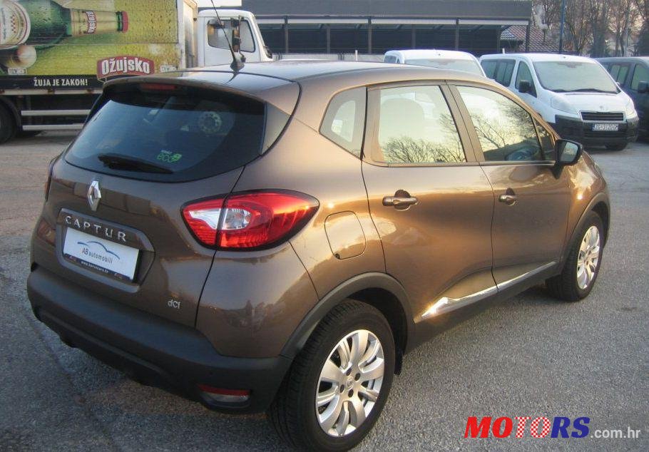 2015' Renault Captur Tce 90 photo #1