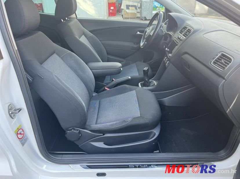 2012' Volkswagen Polo 1,6 Tdi photo #3