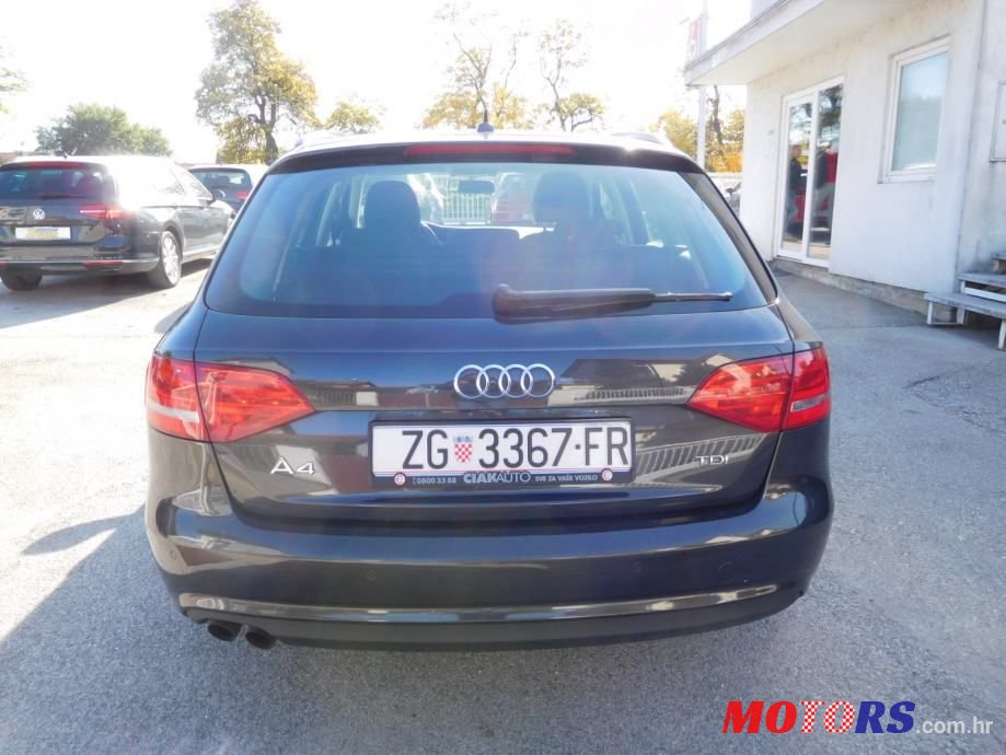 2012' Audi A4 Avant photo #6