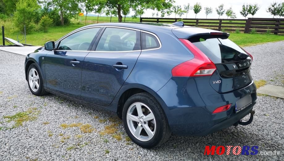 2016' Volvo V40 D2 photo #2