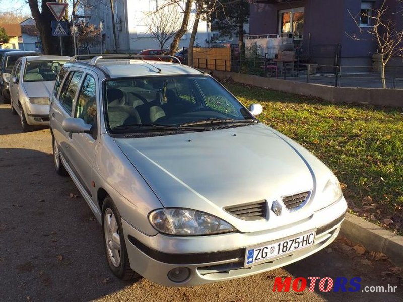 2001' Renault Megane Break 1.9 T.D photo #1