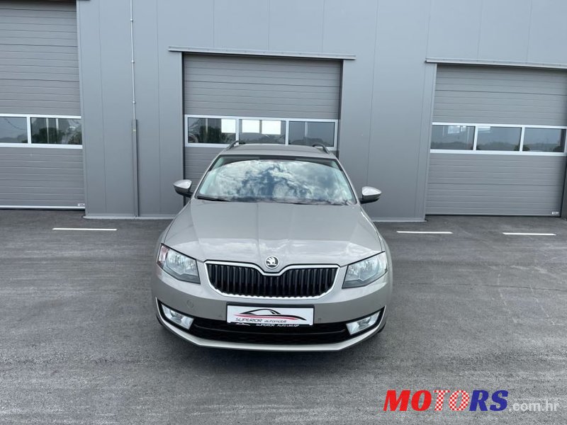 2014' Skoda Octavia Combi photo #2