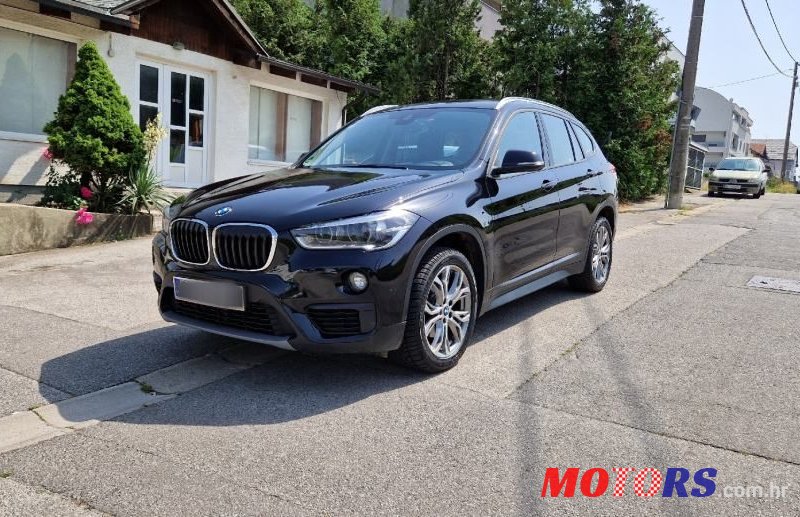 2017' BMW X1 18D photo #5