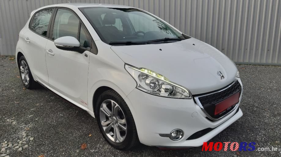 2013' Peugeot 208 1,2 Vti photo #6