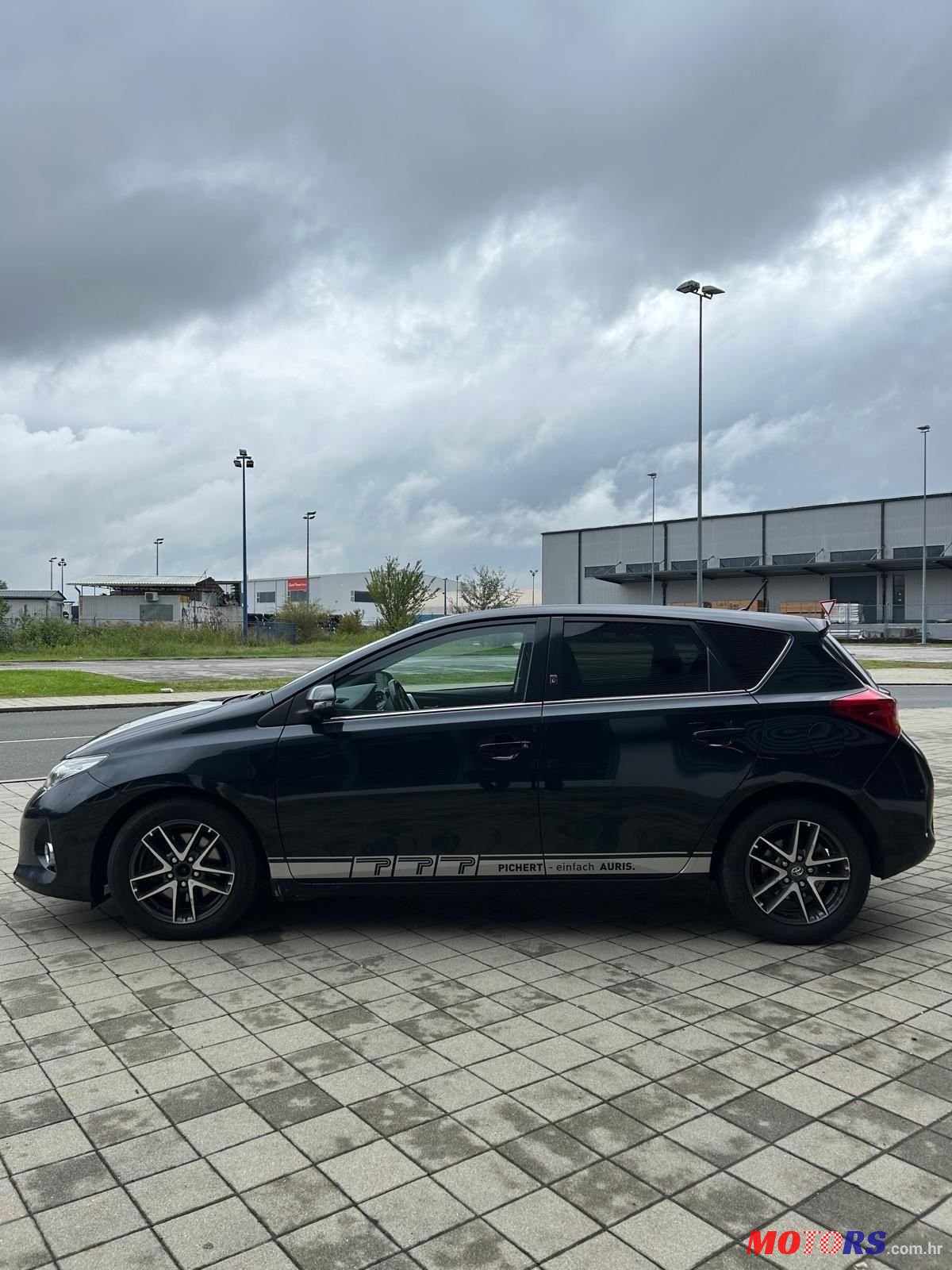 2014' Toyota Auris 2,0 D-4D photo #6