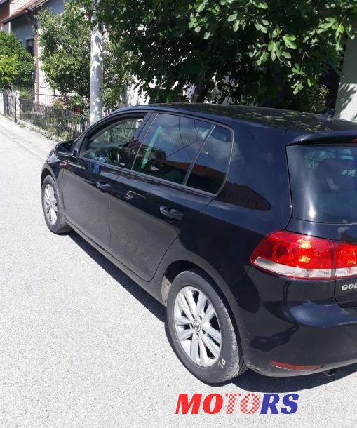 2011' Volkswagen Golf VI 1,6 Tdi photo #2