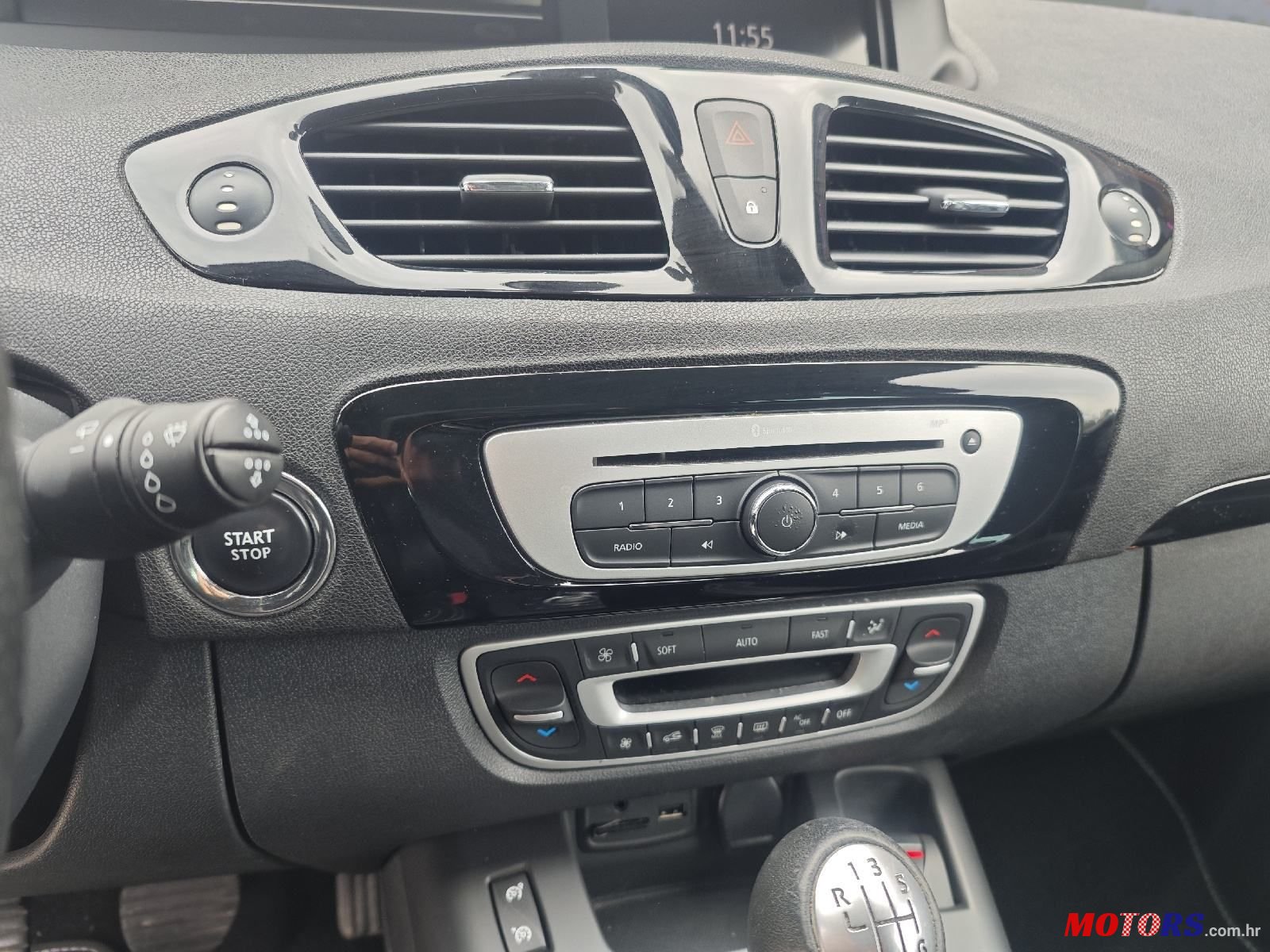 2015' Renault Scenic Dci 130 photo #4