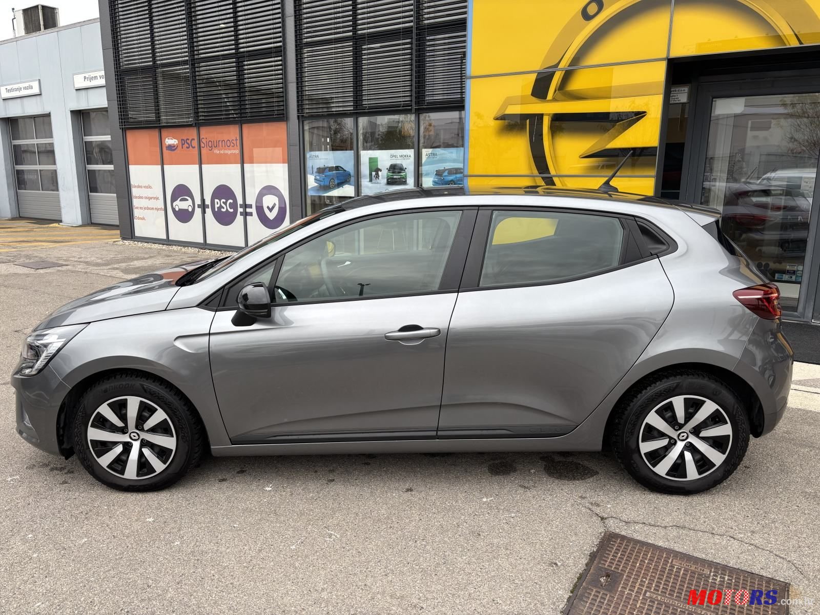 2023' Renault Clio 1.0 Equilibre photo #2