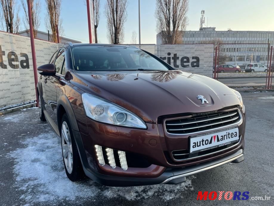 2012' Peugeot 508 Hybrid photo #1