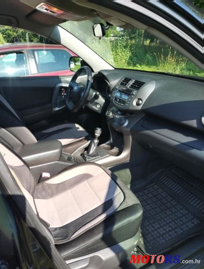 2009' Toyota RAV4 2,0 Vvt-I photo #3