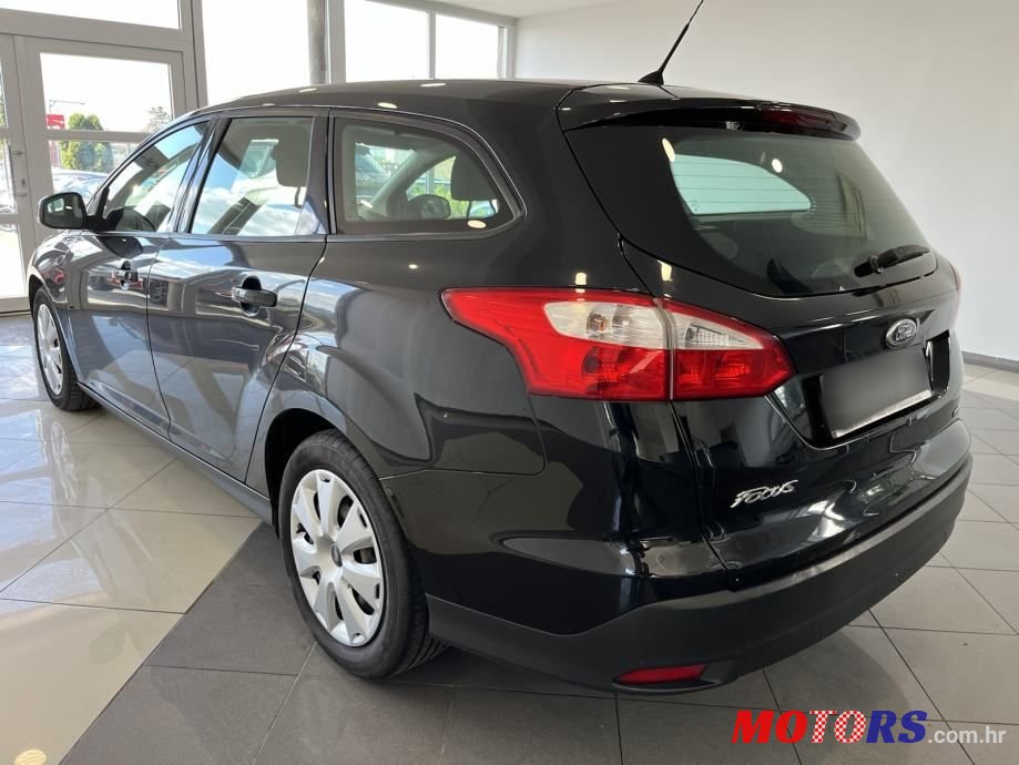 2013' Ford Focus Karavan photo #6