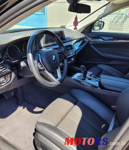 2018' BMW Serija 5 518 D photo #3