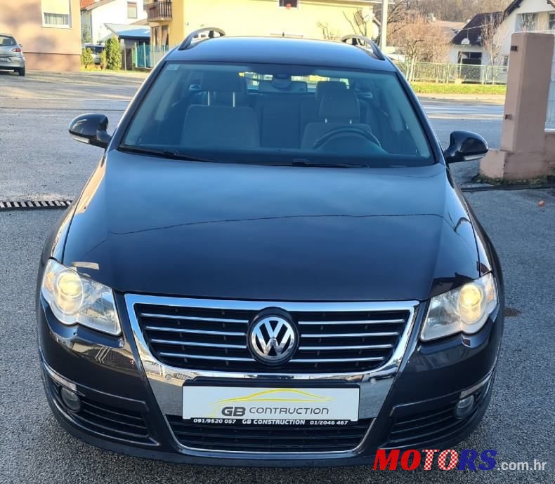 2010' Volkswagen Passat Variant photo #5