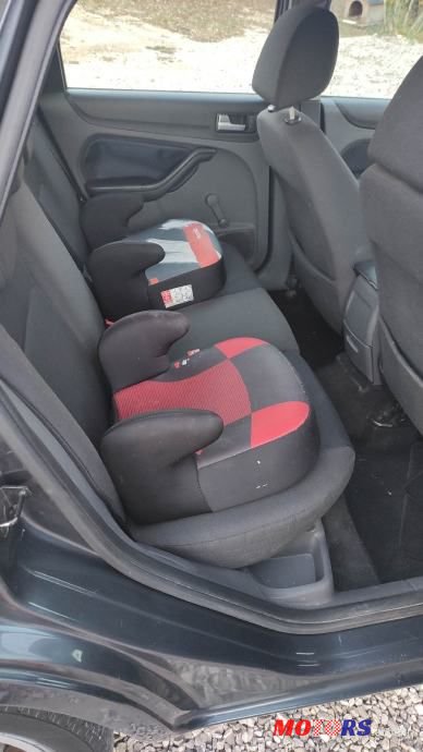 2006' Ford Focus Karavan photo #6