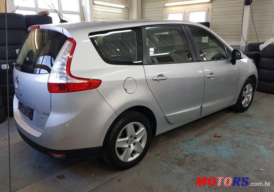 2014' Renault Grand Scenic Dci photo #1