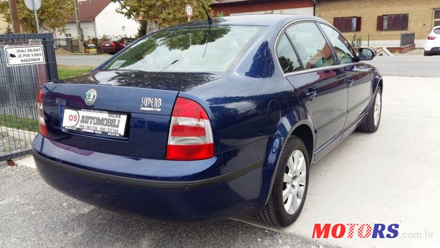 2008' Skoda Superb 2,0 Tdi Pd photo #2